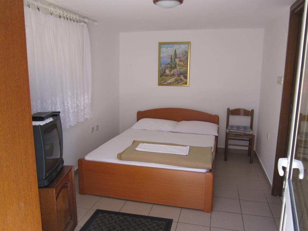 Apartments Antonia Malinska Rom bilde